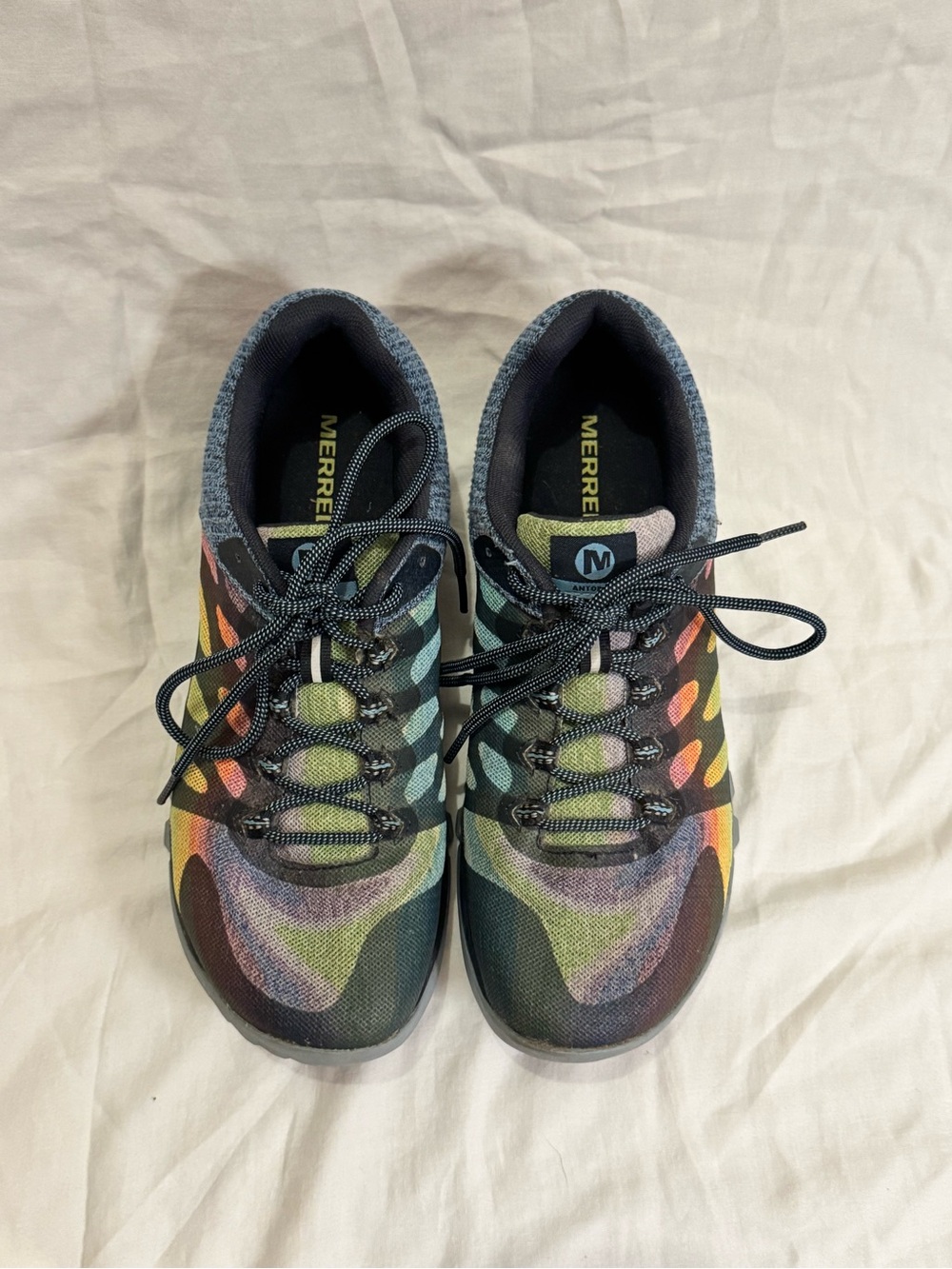 Merrell Woman’s Antora Rainbow Trail Runners Size 8.5 - Picture 3 of 7